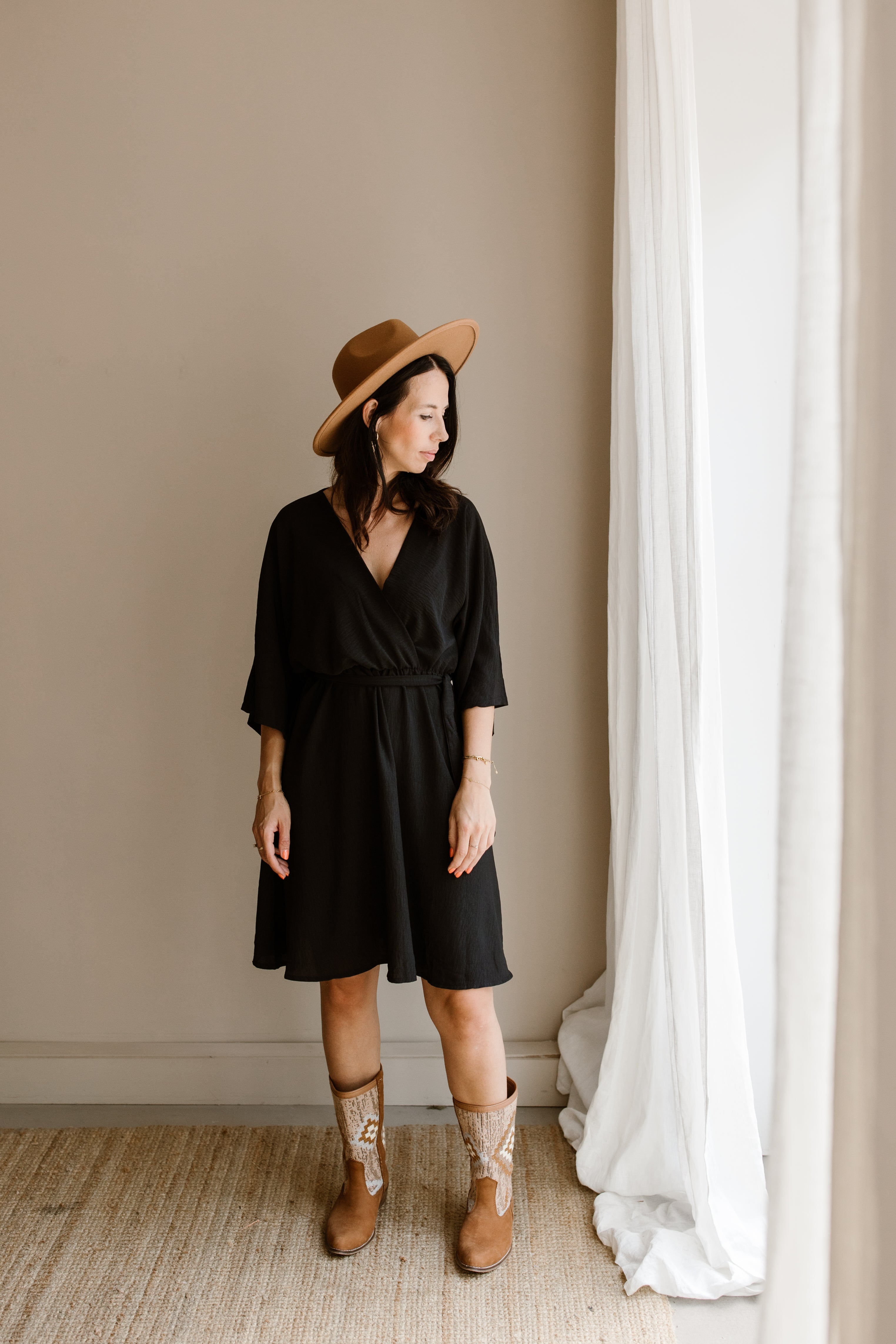 Dress Noortje black pre-order delivery time approximately 2-3 weeks