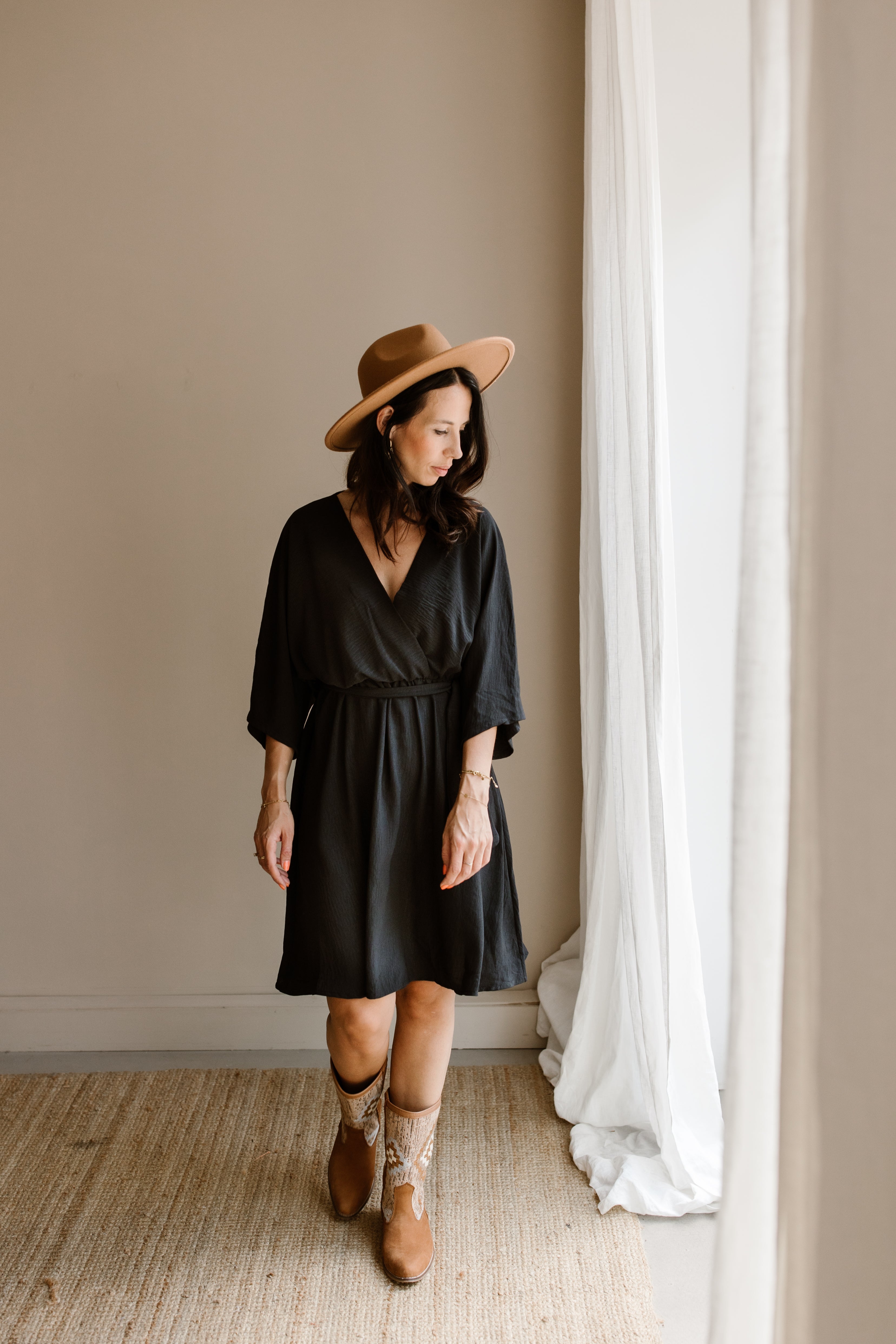 Dress Noortje black pre-order delivery time approximately 2-3 weeks