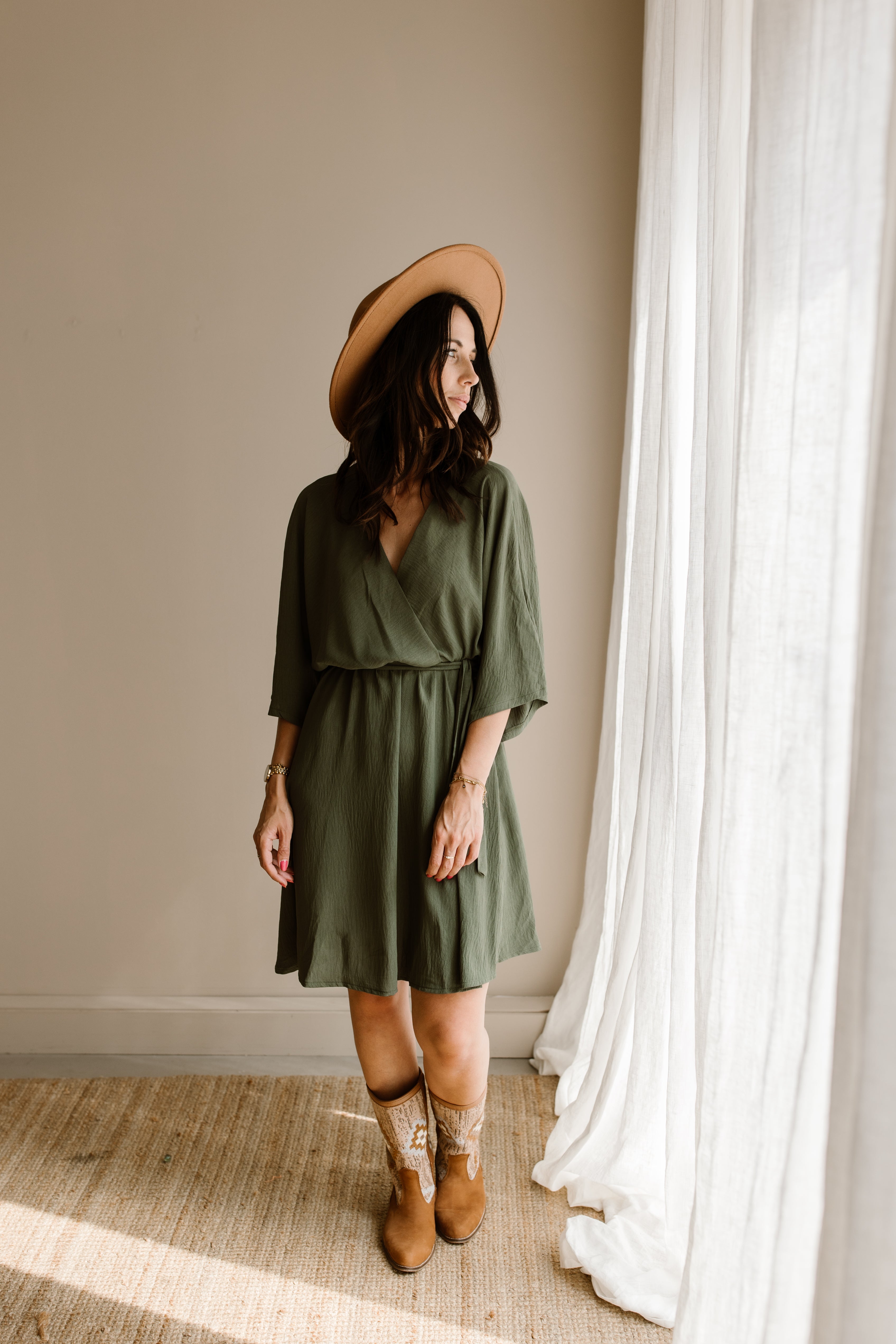 Dress Noortje Army green pre-order delivery time approximately 2-3 weeks