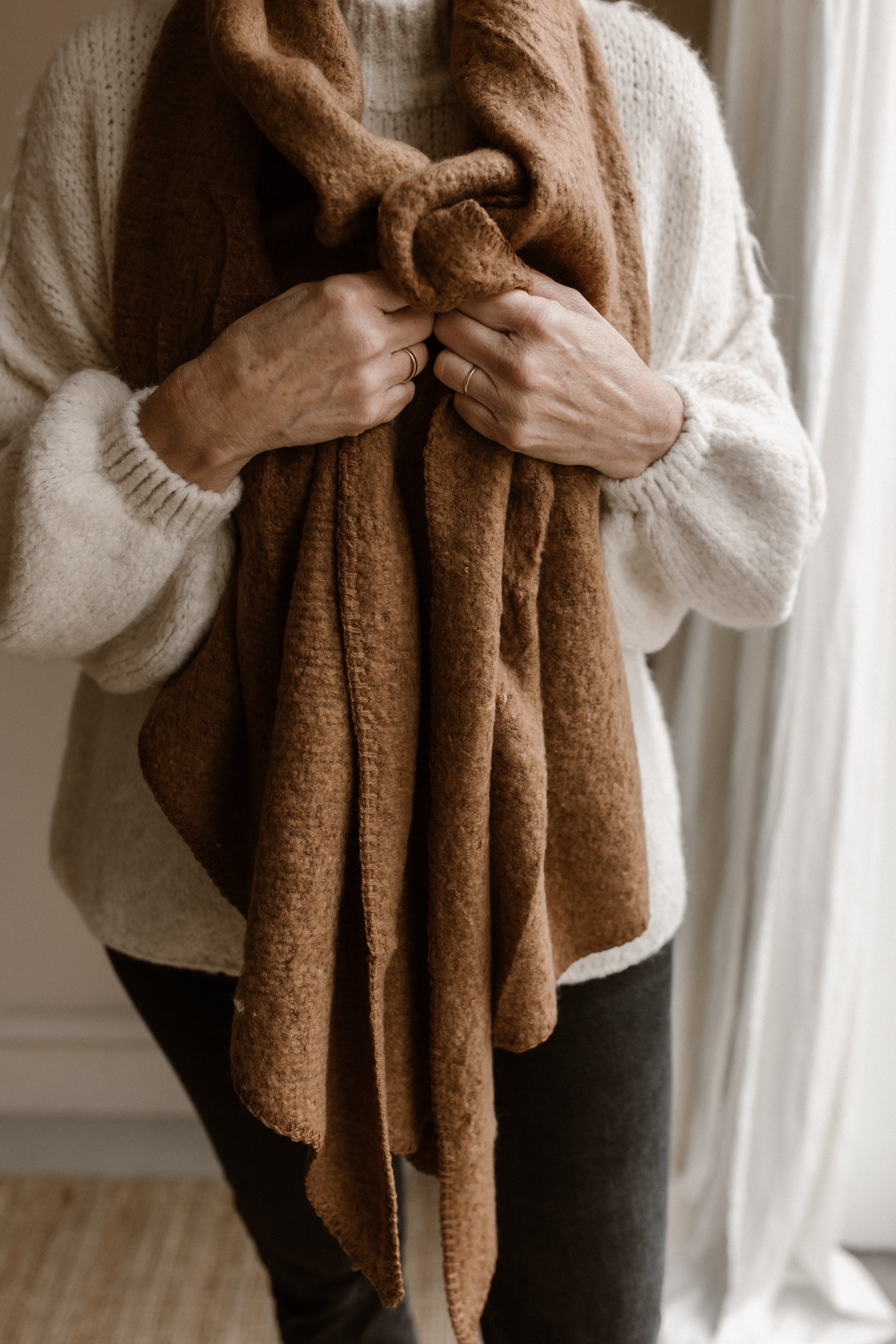 Scarf kikki dark camel