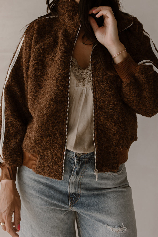 Veste Loes Bruin