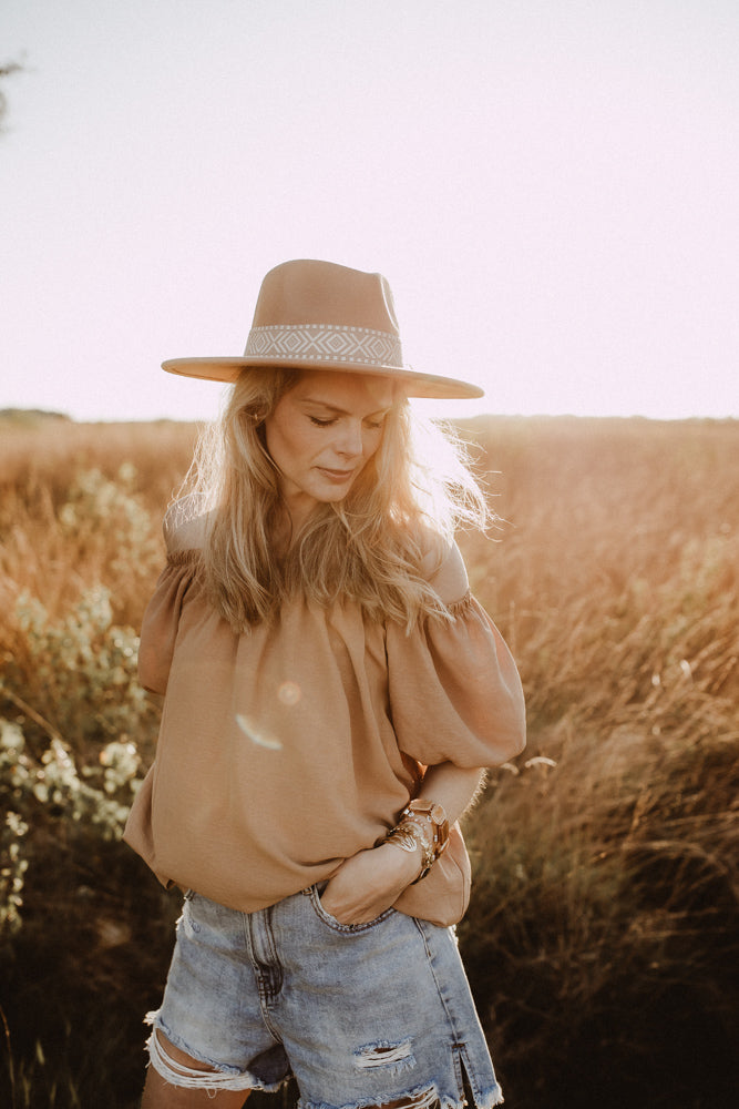 Top Bobby licht camel
