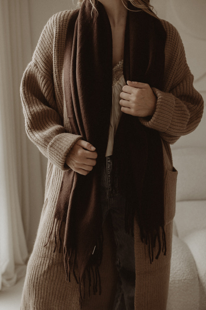Scarf LOT. brown