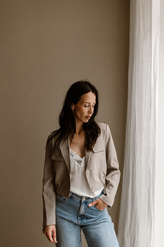 Jasje Loes Taupe