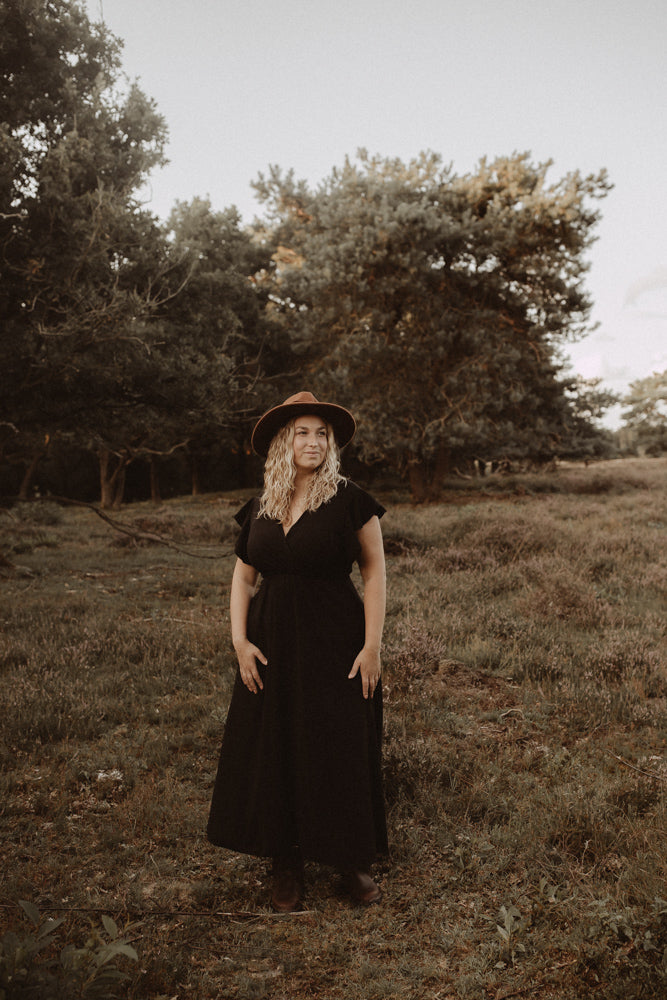 Dress Pip Dark Camel