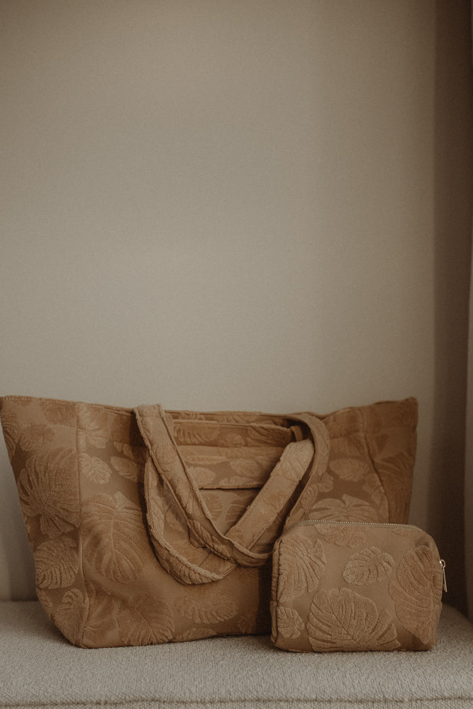 Toiletry bag camel
