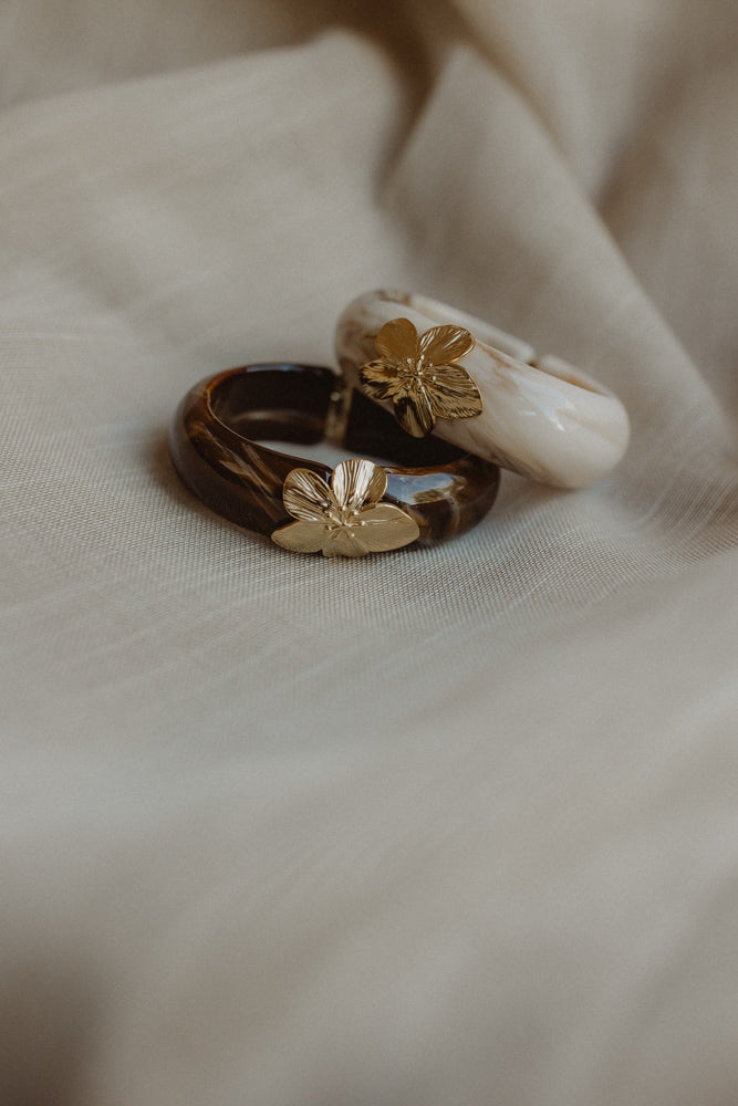 Armband flower creme