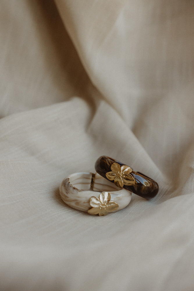Armband flower taupe