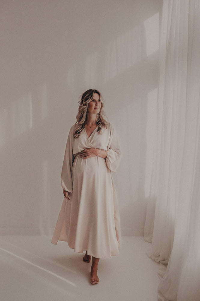Robe Lola beige délai de livraison environ 2,5 semaines