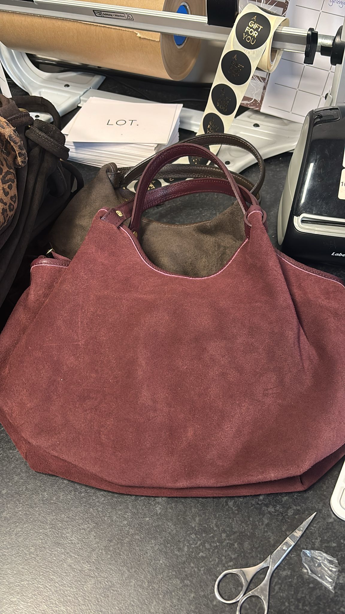 Tas  Model Lia Suede