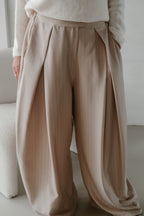 Pantalon Model Mila beige