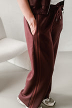 Hose Modell Bo Bordeauxrot
