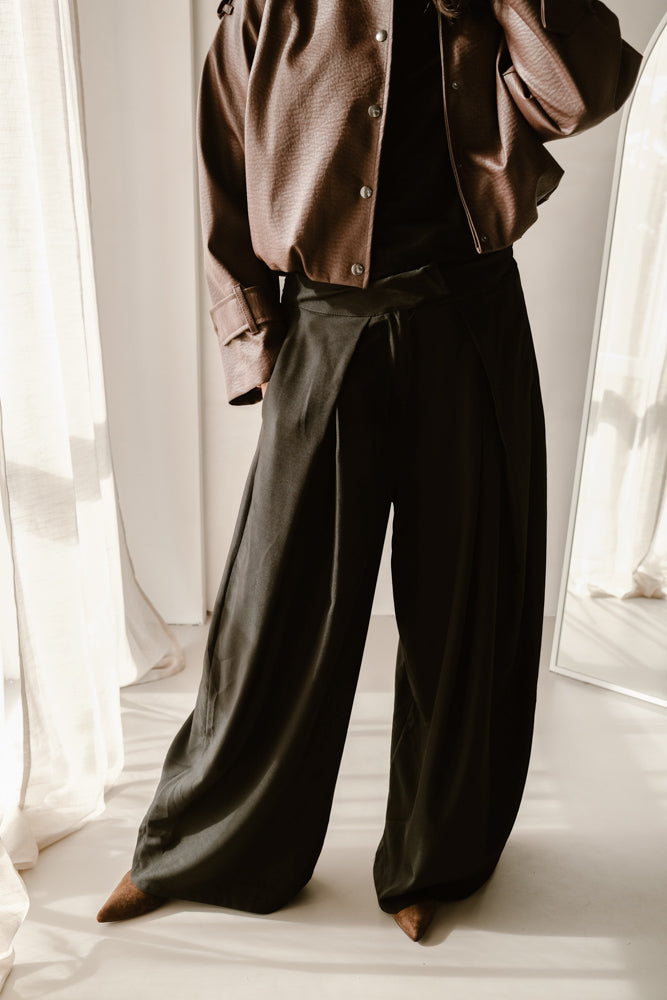 Nova Trousers - Black