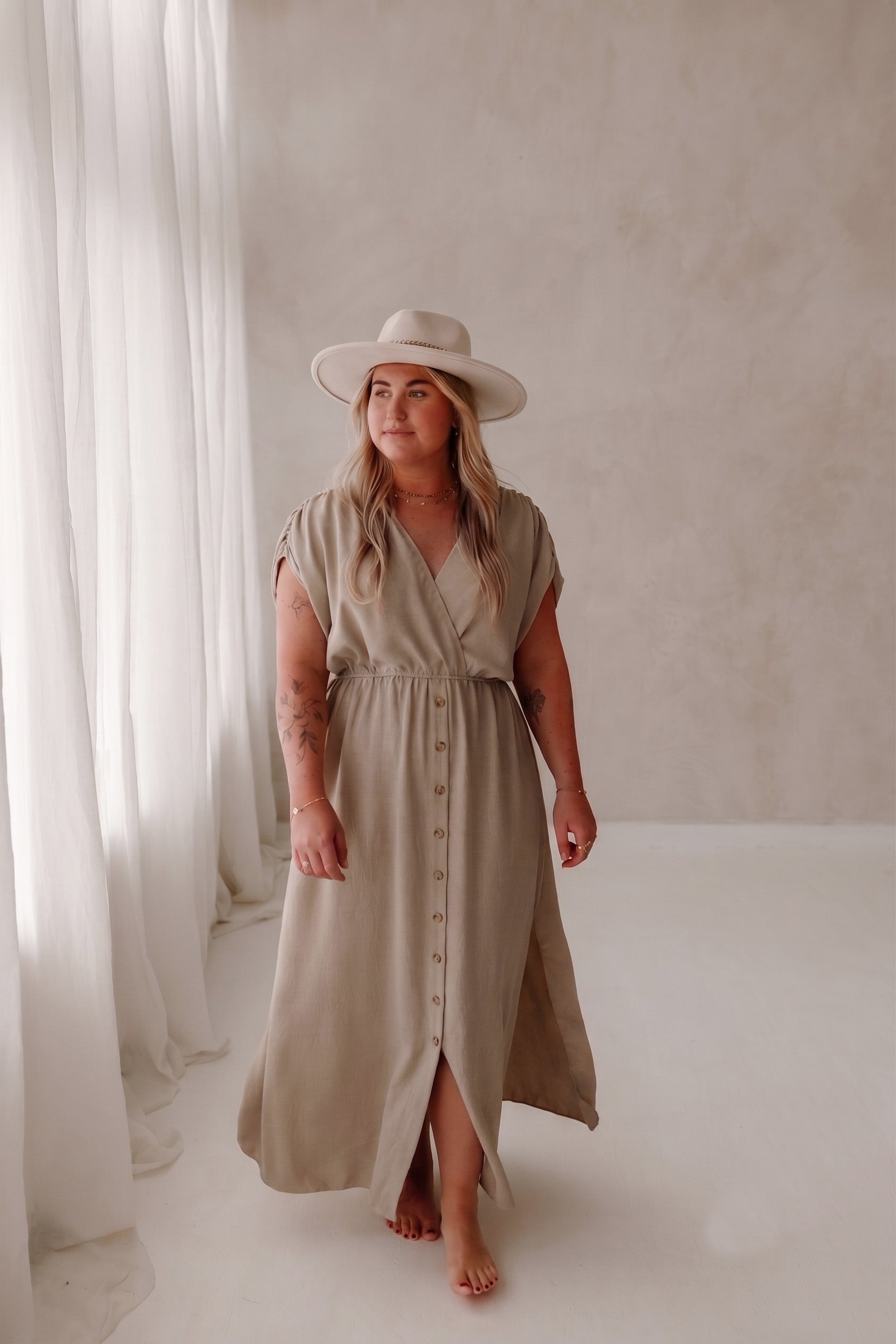 STUDIO PIECE ⚡ Kleid Soof beige