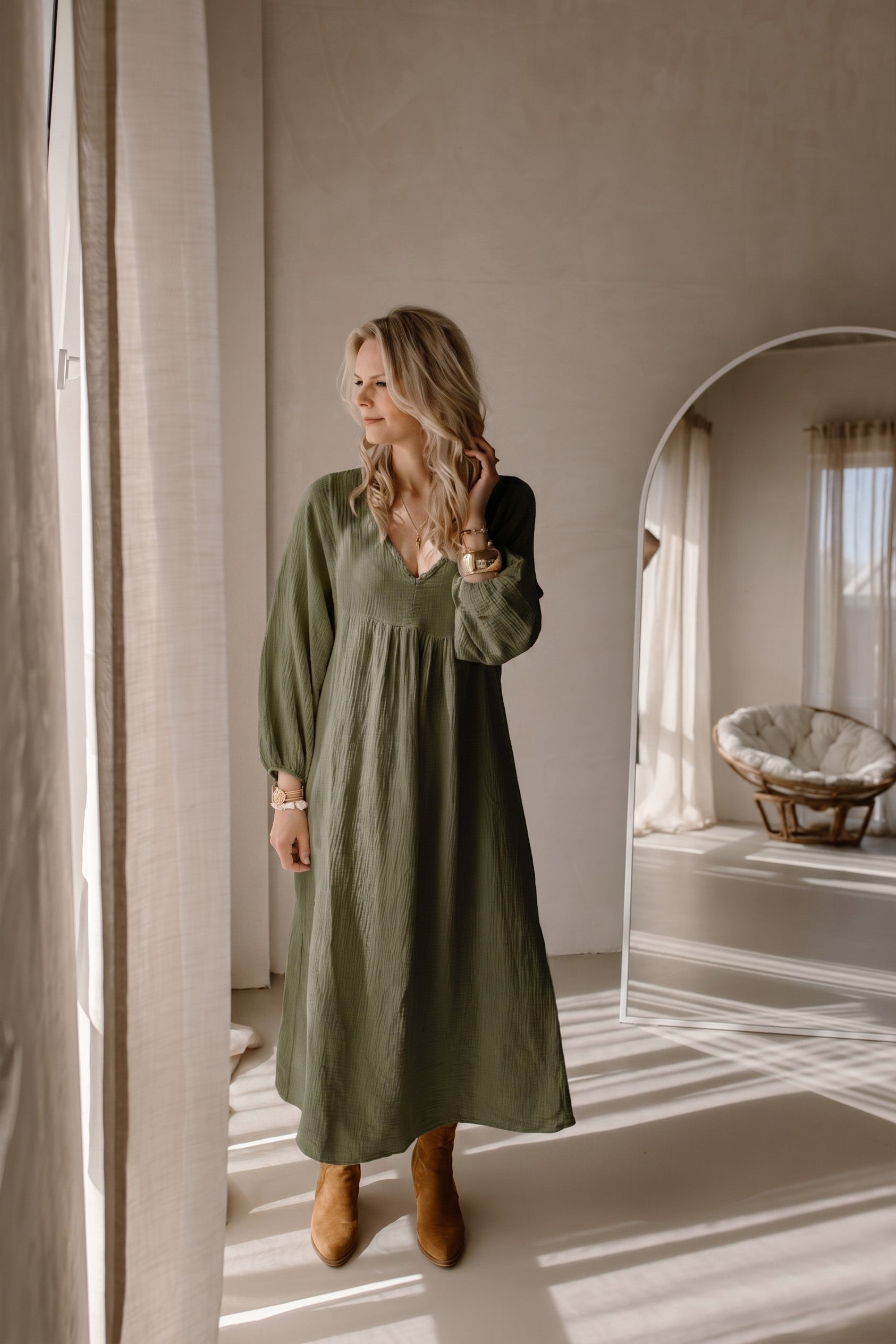 Nova dress beige