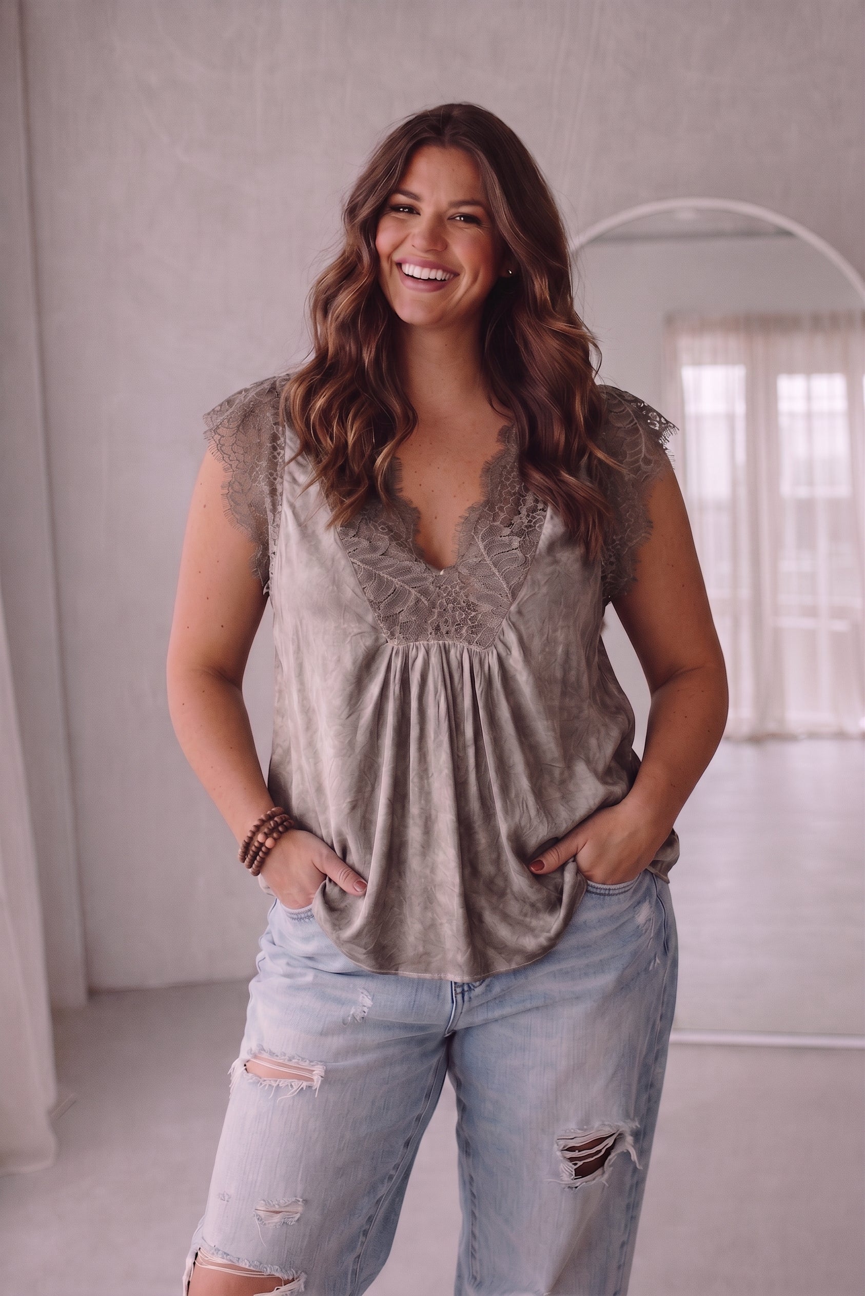 Topmodel Liv Hell-Taupe