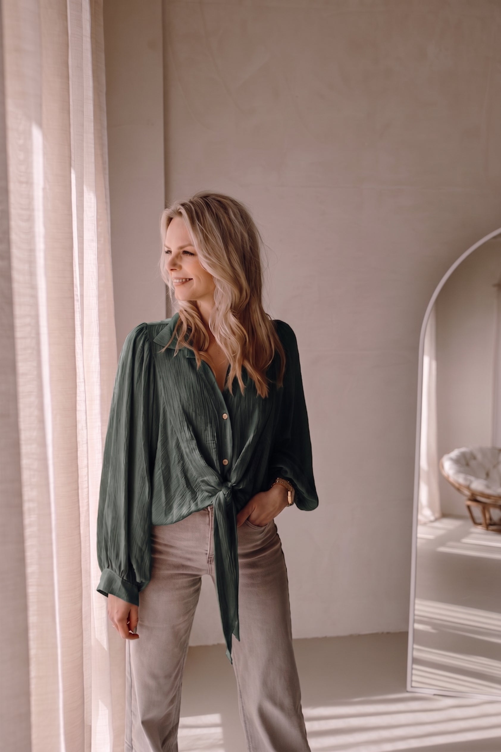 James green blouse model