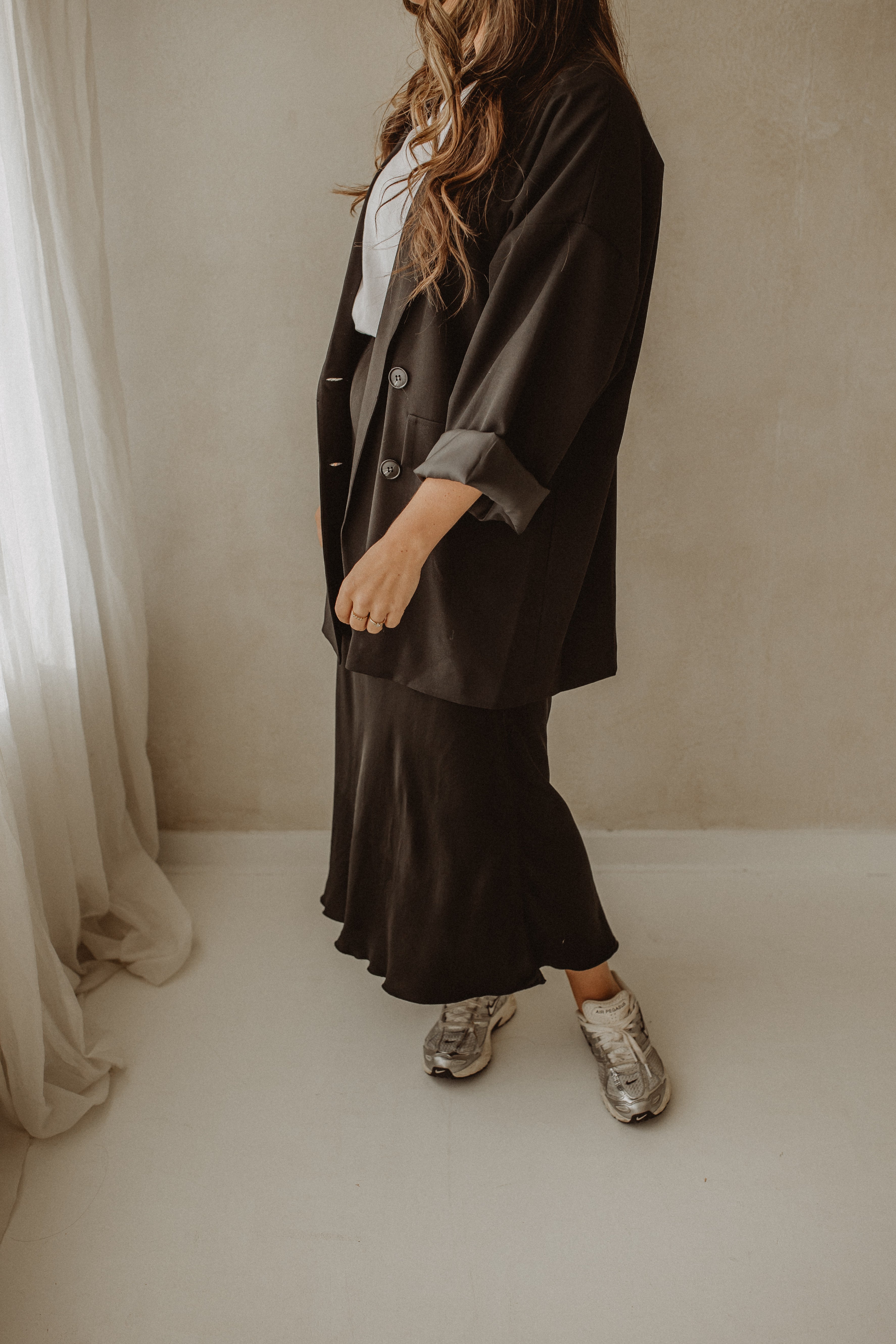Skirt Model Jones