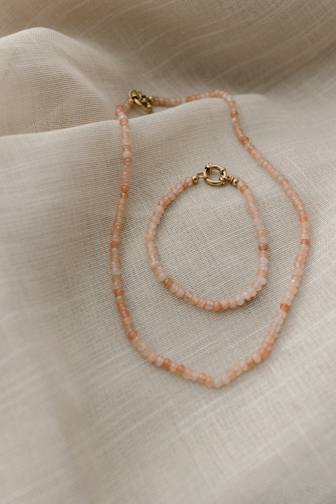 Pip pink necklace