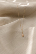 Collier ovale rose doux