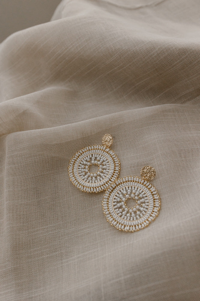 Boucle d'oreille anneau blanc