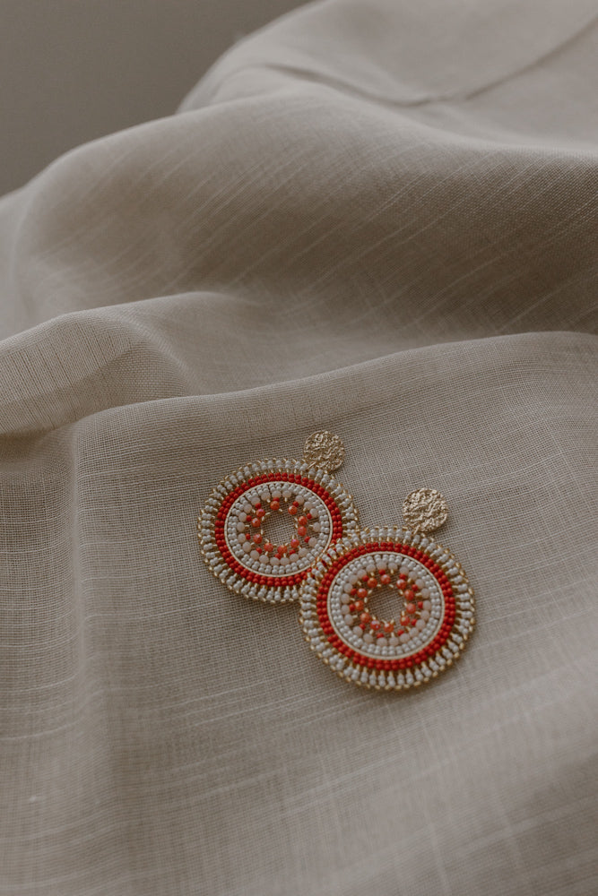 Earring hoop color