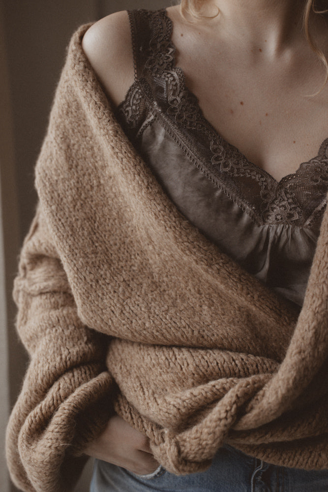 Oberteil Spitze dunkel taupe