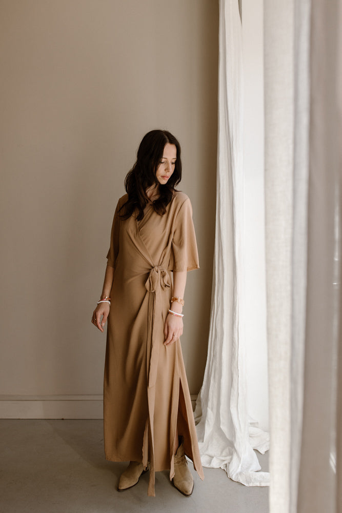 Dress Noor light camel