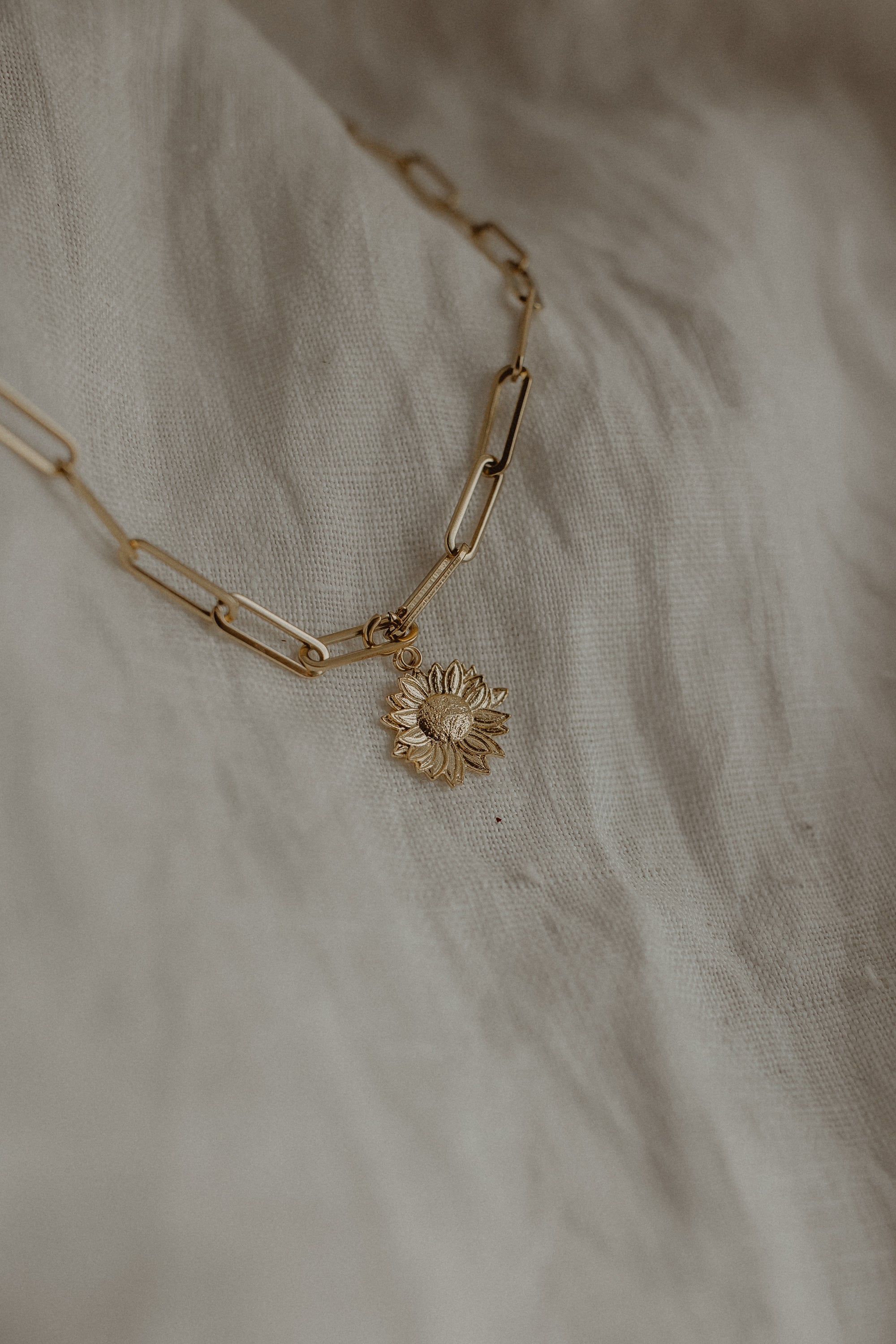 Armband July