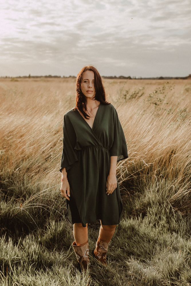 Dress Jip Donker Green Pre-Order Delivery Time 2/3 Weeks