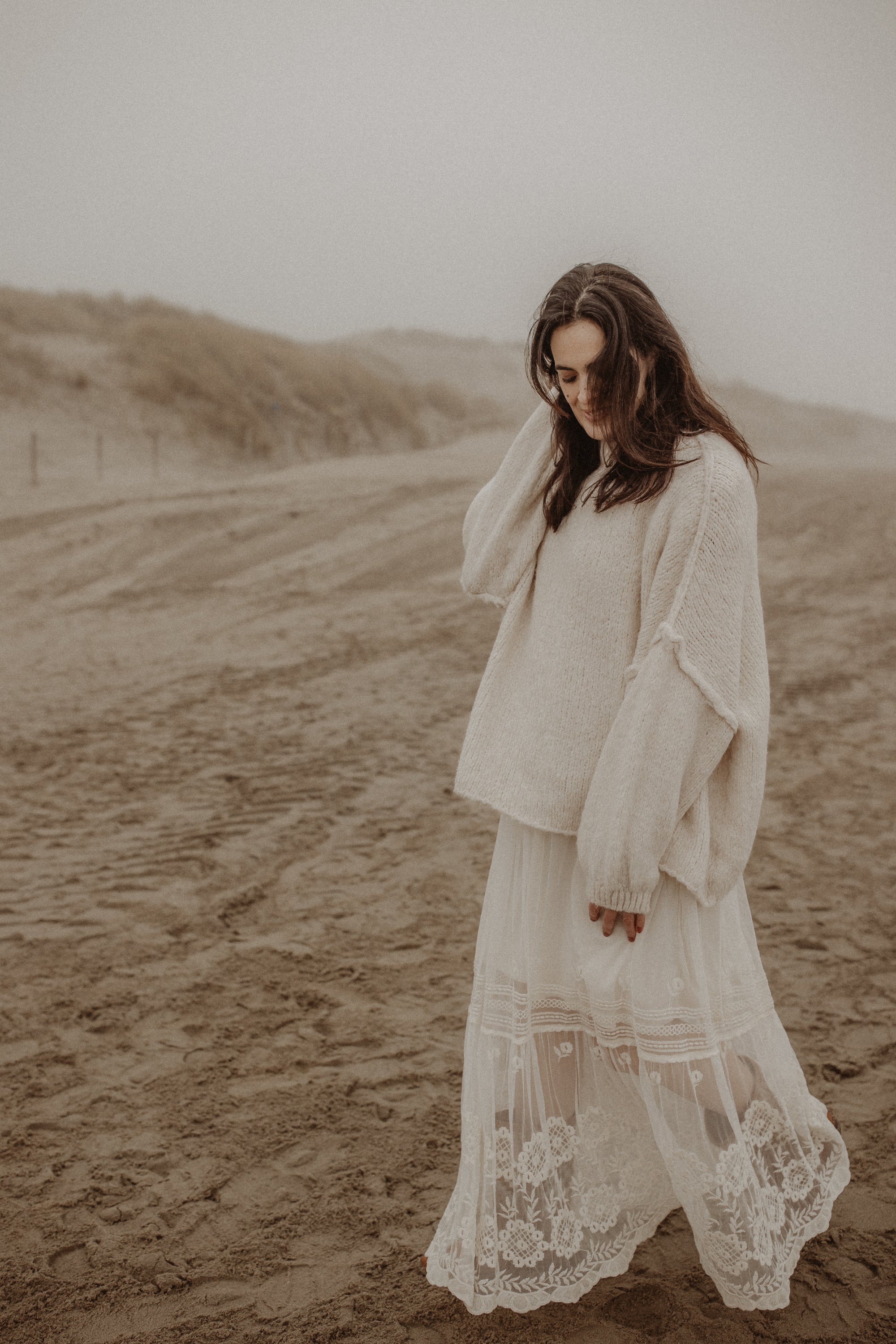 Sweater moon cream