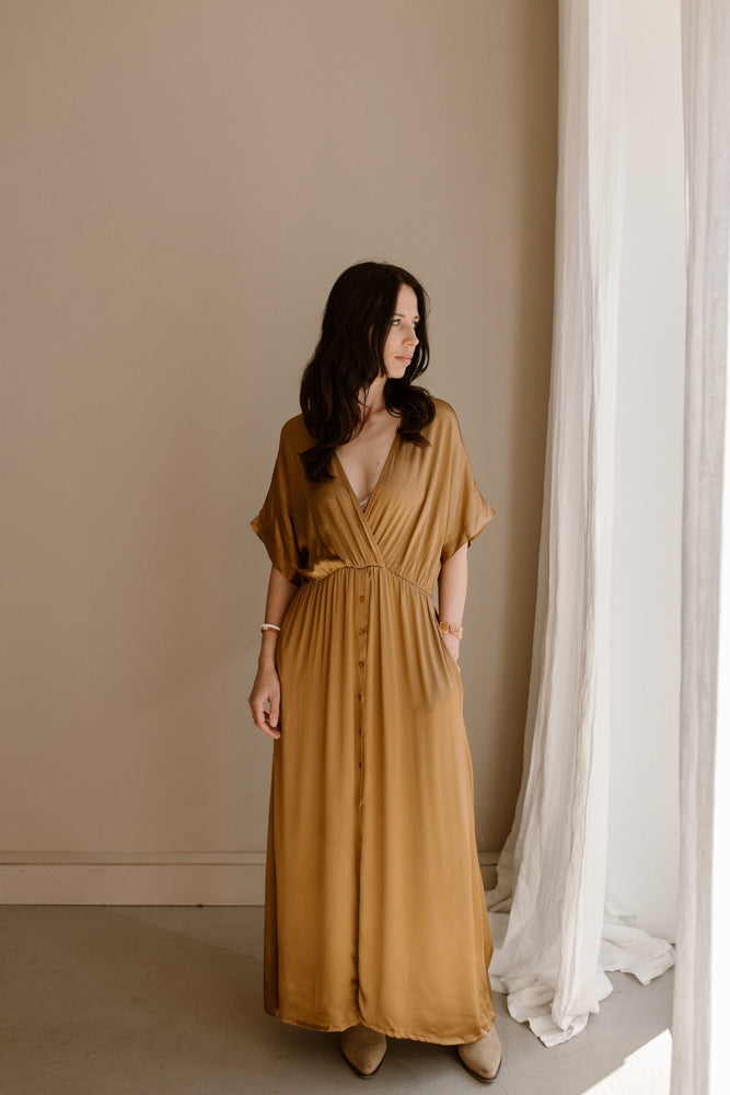 Dress Emme Cognac Pre-Order is delivered at the end of April