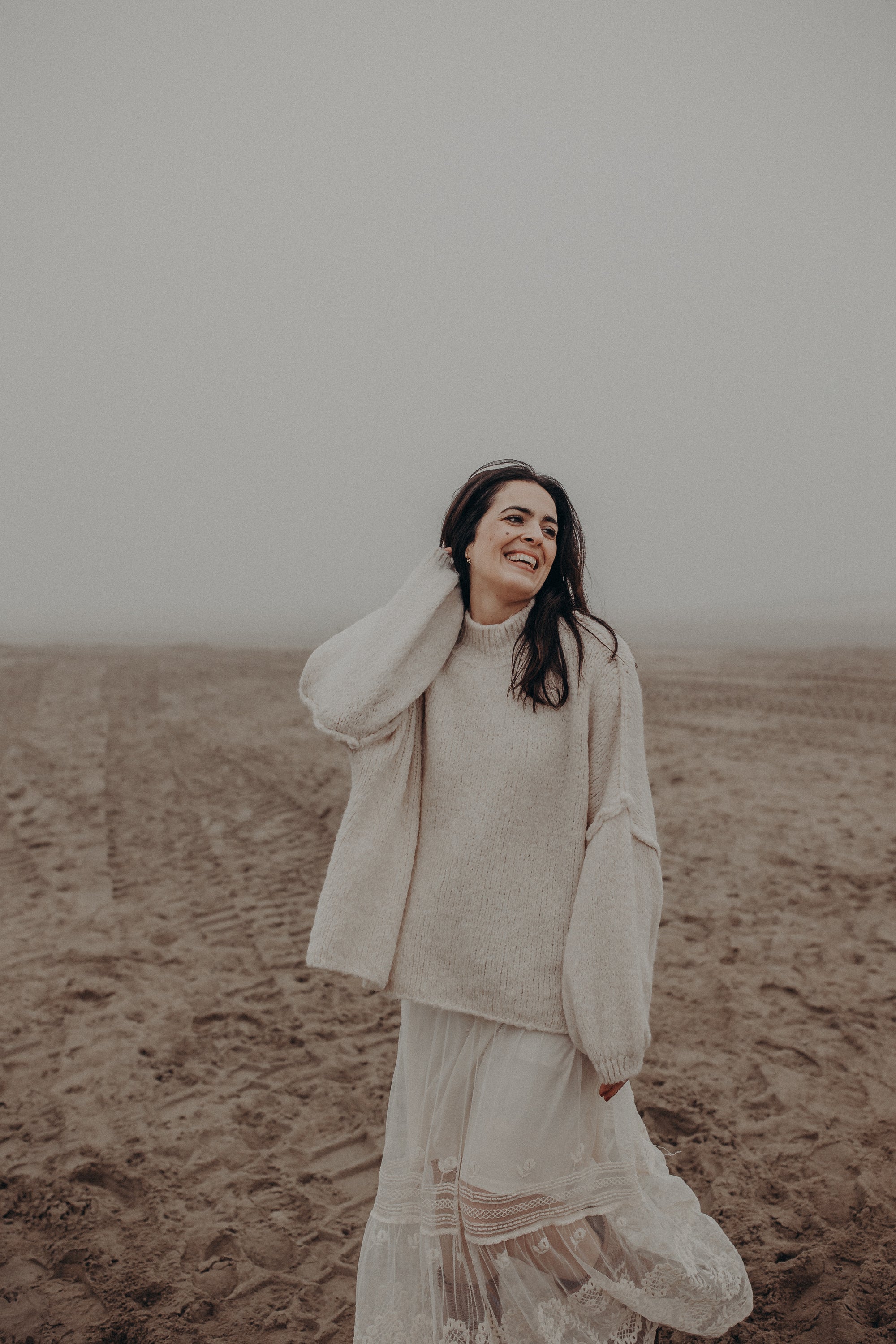 Sweater moon cream