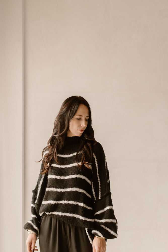 Trui maan stripe  Zwart/Creme