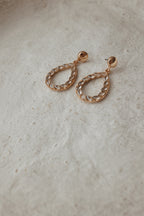 Earring model Resa