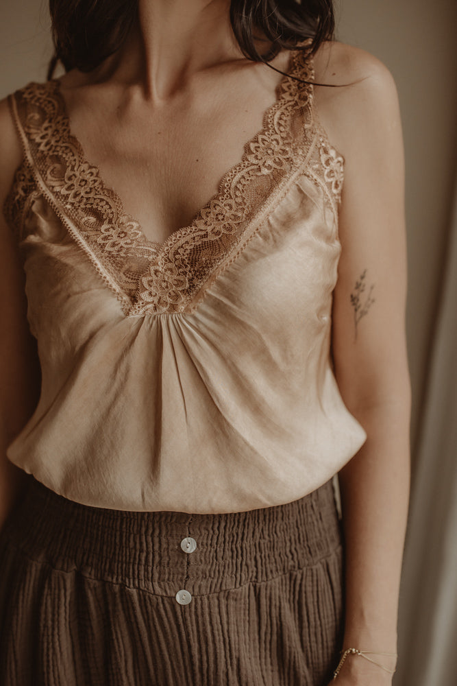 Top Kant Licht Camel