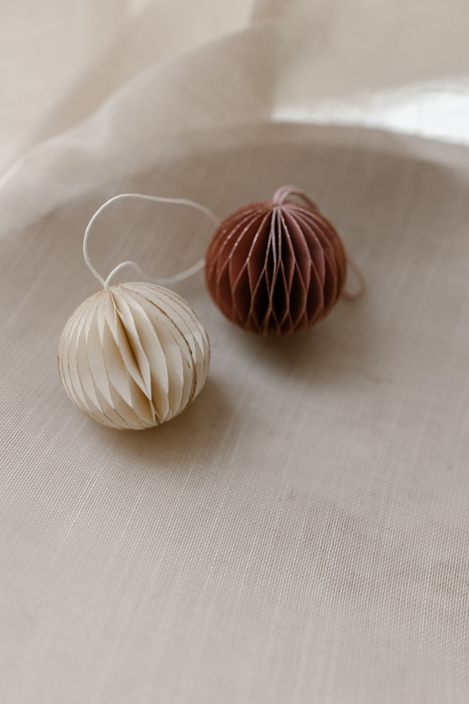 Christmas tree ornament ball glitter