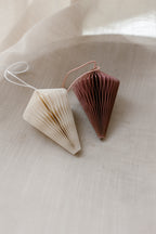 Weihnachtsbaumanhänger Kegel