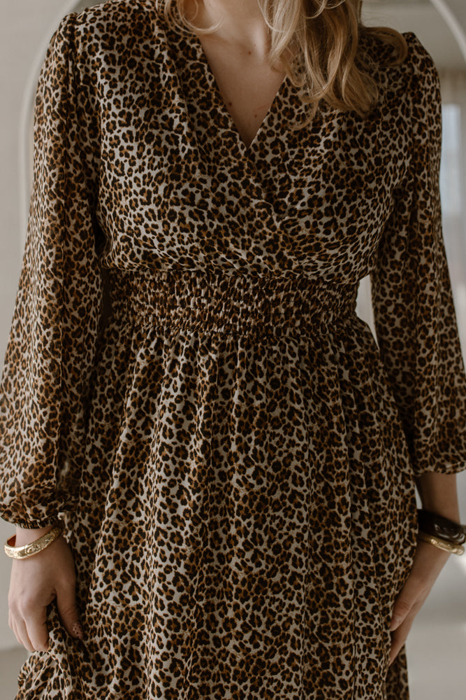 Jurk model Dinja