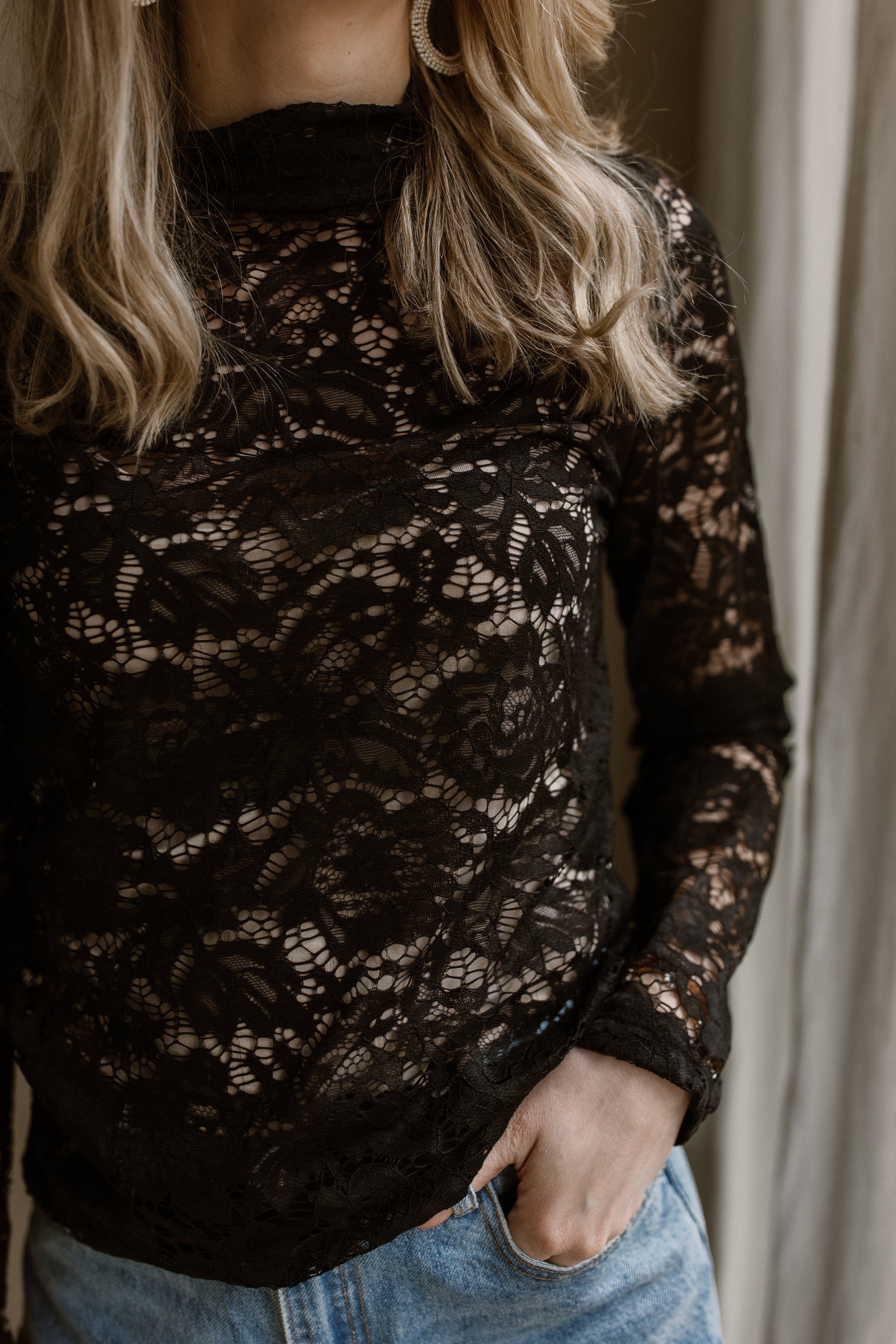 Top Rosa Black
