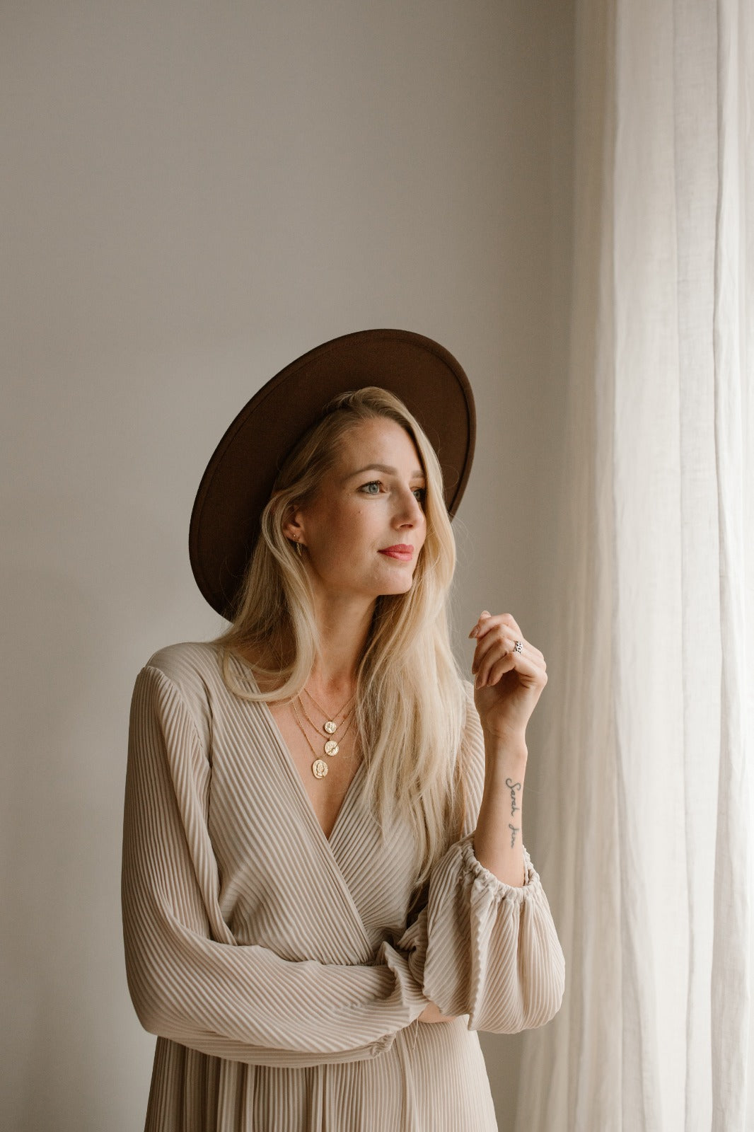 Dress Fem Creme