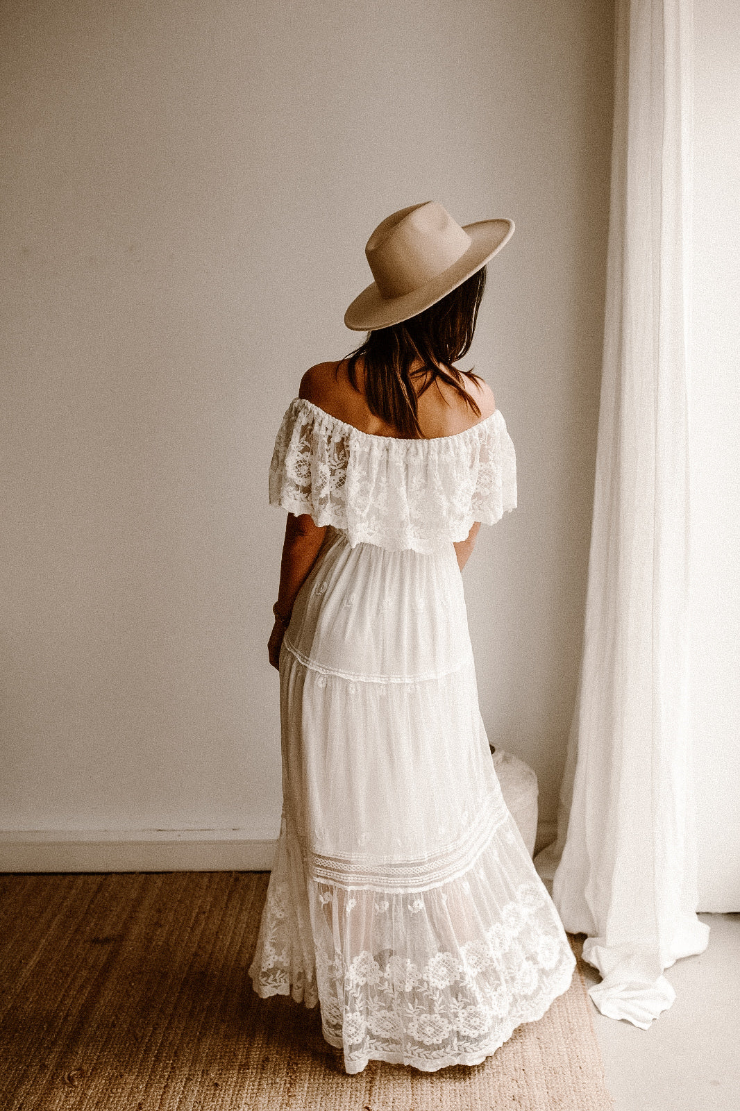 Dress Mia creme PRE- ORDER verwachte levering eind maart/begin april