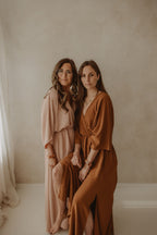 Dress Puck Camel