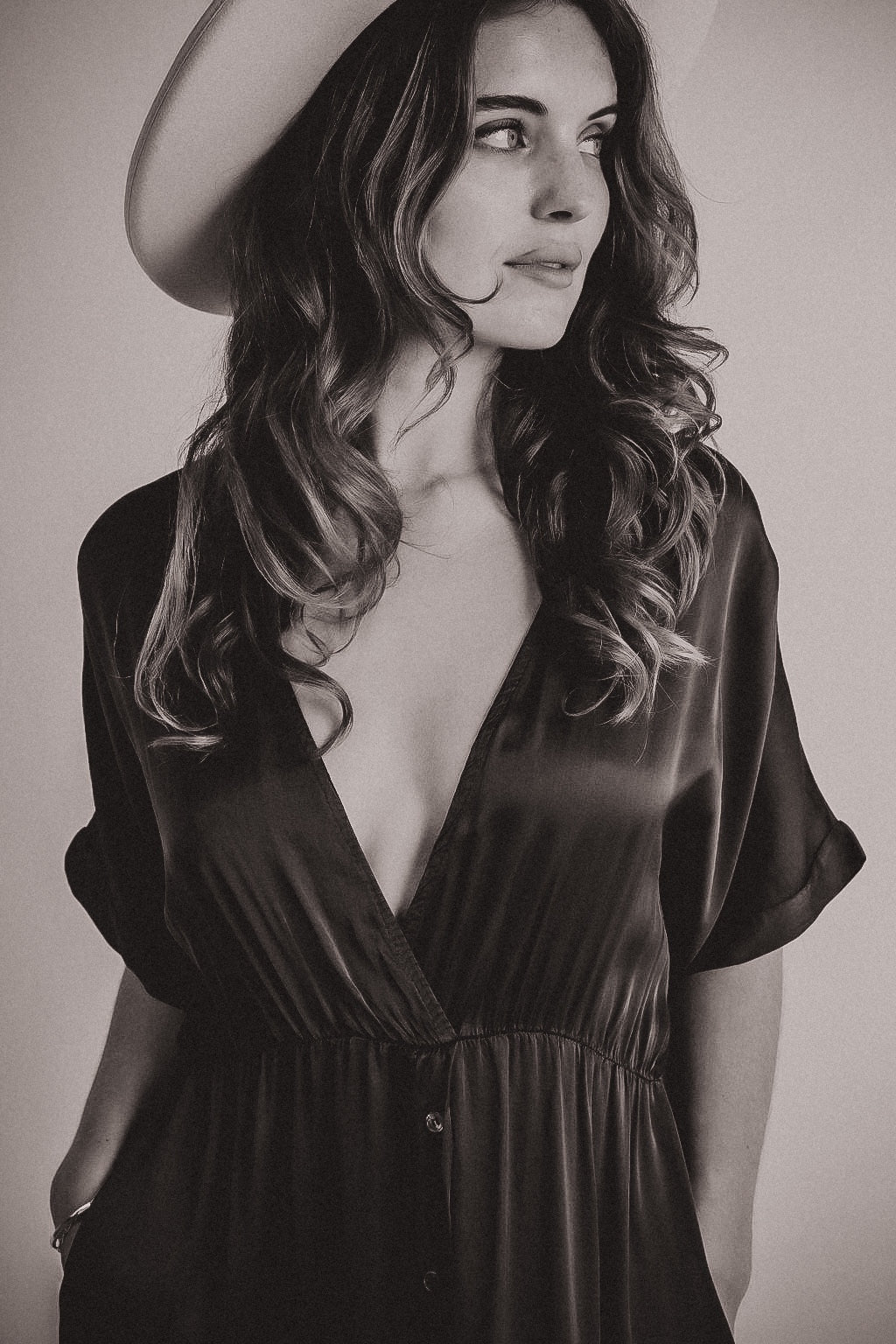 Dress Emme Cognac Pre-Order is delivered at the end of April